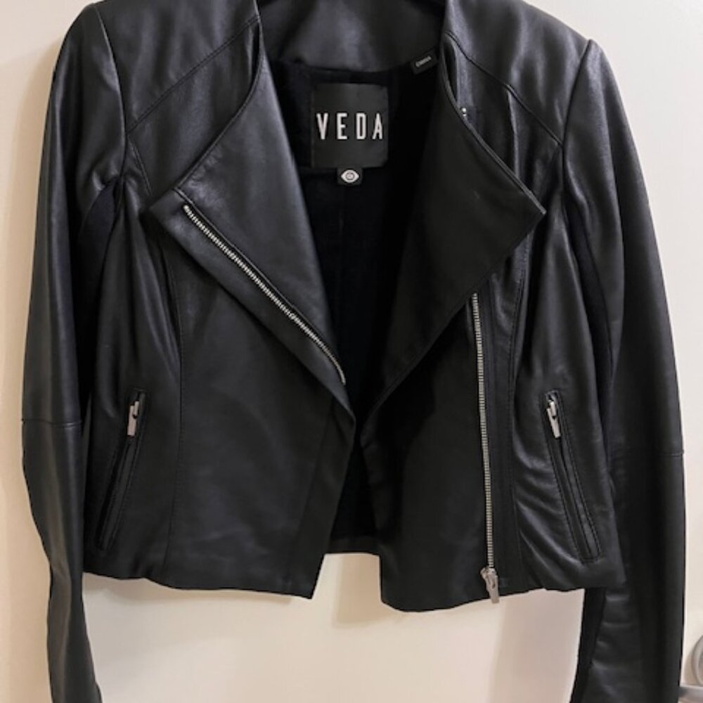 Veda leather jacket, new without tags, small